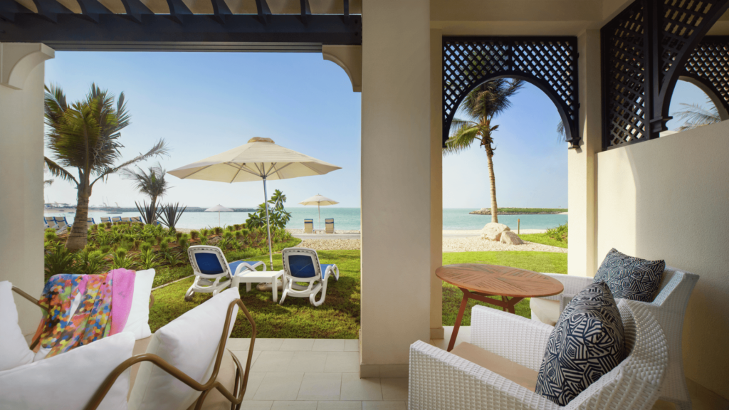 JUNIOR SUITE VILLA WITH BEACH CCESS_BALCONY